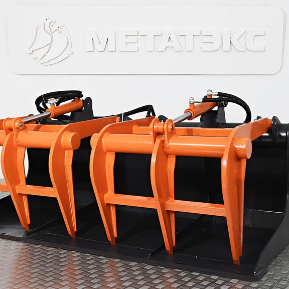 Захват ковшевой CB_SS-1800-DB для мини-погрузчика (bobtach (сер. номер 0513601))